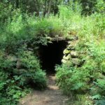 stonehenge Nashoba_Brook_Stone_Chamber,_Acton_MA